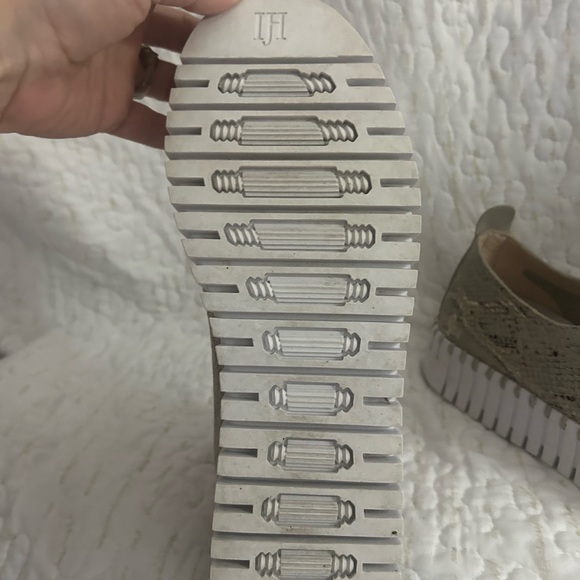 Ilse Jacobsen Metallic Snake Print Loafers - Picture 4 of 4